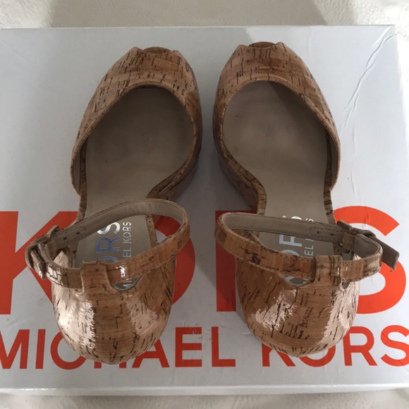 Kors Michael Kors Natural Cork Wedge - Picture 12 of 13
